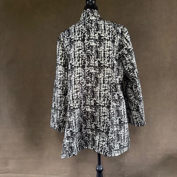 Lane Bryant Metallic Black & White Tweed Coat – Mid-Length, Lined Size 18/20 - Picture 3 of 12